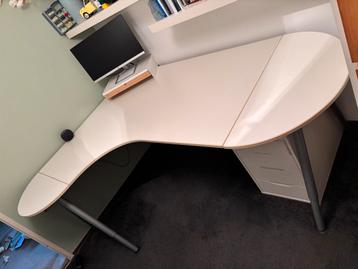 IKEA hoekbureau Galant wit - afbeelding 1 IKEA hoekbureau Galant wit - afbeelding 1