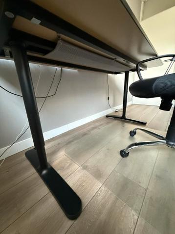 IKEA bekant bureau zwart 160x80 - afbeelding 4 IKEA bekant bureau zwart 160x80 - afbeelding 4
