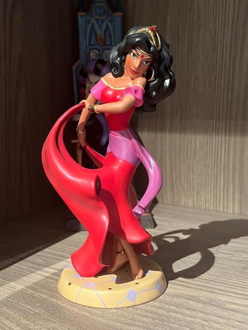 Disney WDCC Esmeralda Bewitching Beauty, Verzamelen, Disney, Zo goed als nieuw, Beeldje of Figuurtje, Overige figuren, Ophalen of Verzenden