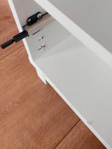 2x Ikea Besta kasten met poten 75 x 60 x 22 cm - afbeelding 5 2x Ikea Besta kasten met poten 75 x 60 x 22 cm - afbeelding 5