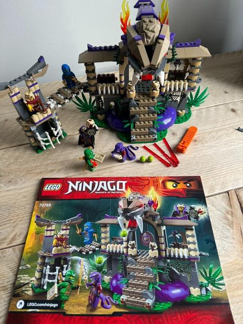 Lego Ninjago - 70749 - Enter the Serpent, Kinderen en Baby's, Speelgoed | Duplo en Lego, Zo goed als nieuw, Lego, Complete set