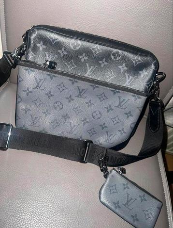 Louis Vuitton Trio Messenger Bag