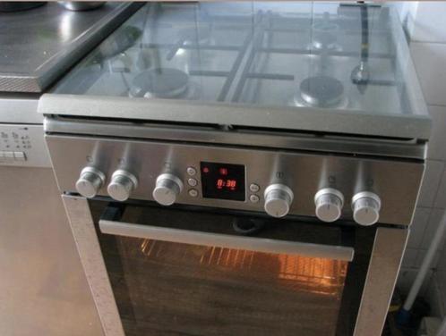 RvS BOSCH gasfornuis met oven en grill, Witgoed en Apparatuur, Fornuizen, Gas, 4 kookzones, Grill, Energieklasse A of zuiniger