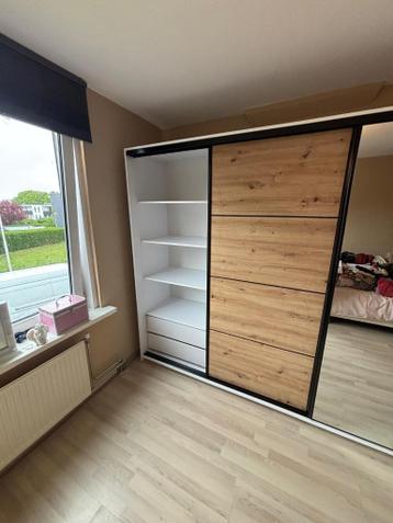 KLEDINGKAST MET TRANSPORT EN MONTAGE - afbeelding 5 KLEDINGKAST MET TRANSPORT EN MONTAGE - afbeelding 5