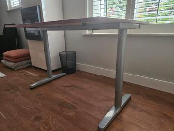 IKEA bureau galant 1.20m-0.80m - afbeelding 2 IKEA bureau galant 1.20m-0.80m - afbeelding 2