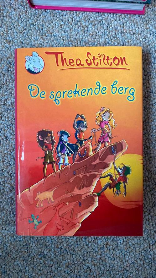 Thea Stilton - De sprekende berg, Boeken, Kinderboeken | Jeugd | onder 10 jaar, Zo goed als nieuw, Ophalen of Verzenden