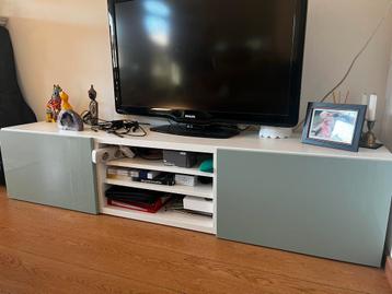 Gratis af te halen: Modern TV meubel (180x40x40cm)