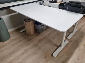 IKEA BEKANT bureau wit 160x80 - afbeelding 1 IKEA BEKANT bureau wit 160x80 - afbeelding 1