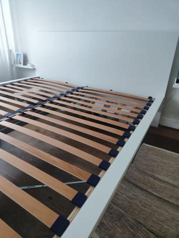 Bedframe and Slatted bed base - MALM Ikea 180 x 200 white - afbeelding 2 Bedframe and Slatted bed base - MALM Ikea 180 x 200 white - afbeelding 2