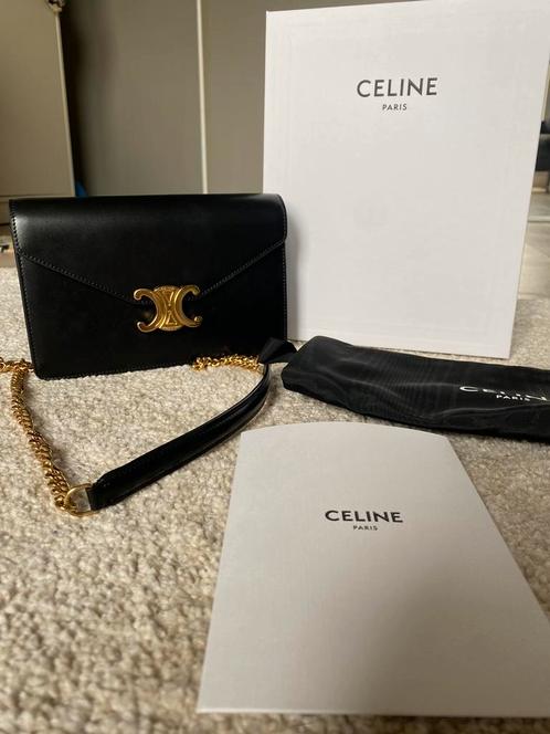 Celine Wallet on chain Triomphe, Sieraden, Tassen en Uiterlijk, Portemonnees, Zo goed als nieuw, Zwart, Ophalen