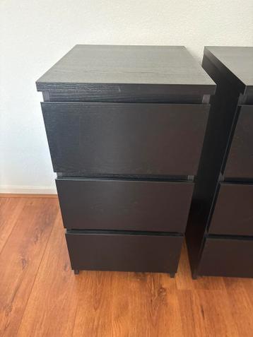 2 IKEA Malm Nachtkastjes - Zwartbruin - afbeelding 2 2 IKEA Malm Nachtkastjes - Zwartbruin - afbeelding 2