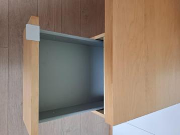 Bureau IKEA MALM - afbeelding 6 Bureau IKEA MALM - afbeelding 6