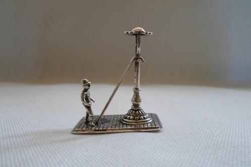 Zilver Miniatuur Man Trap Lantaarnpaal, Antiek en Kunst, Antiek | Goud en Zilver, Zilver, Ophalen of Verzenden