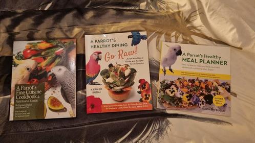 Papegaaien kookboeken van Karmen Budai, Dieren en Toebehoren, Vogels | Toebehoren, Zo goed als nieuw, Overige typen, Ophalen of Verzenden