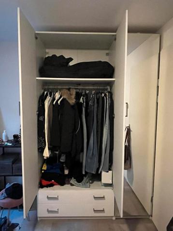 Ikea pax kast wit hoogglans - afbeelding 3 Ikea pax kast wit hoogglans - afbeelding 3