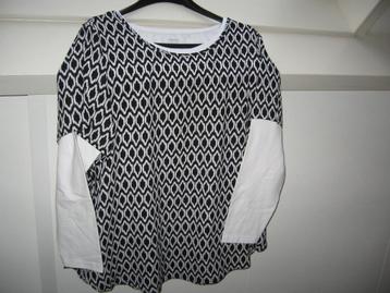 Leuke Only blouse + bijp. T shirt maat 50 samen €12.50