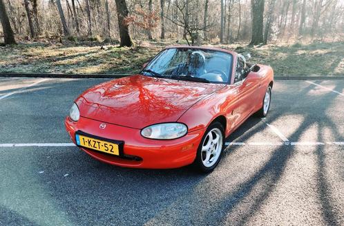 Mazda MX5 1.6 I Zeer nette staat, Auto's, Mazda, Particulier, MX-5, Elektrische buitenspiegels, Elektrische ramen, Open dak, Sportpakket