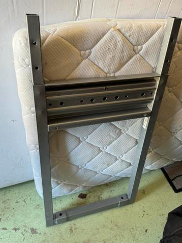 Ikea hoek bureau (Galant) - afbeelding 4 Ikea hoek bureau (Galant) - afbeelding 4