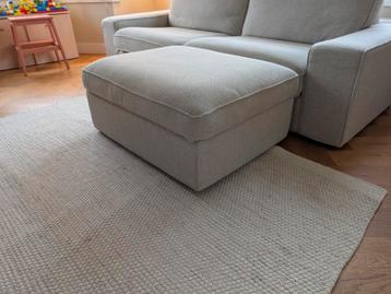 Ikea Kivik 3 zits bank beige met hocker/poef - zeer goed! - afbeelding 8 Ikea Kivik 3 zits bank beige met hocker/poef - zeer goed! - afbeelding 8
