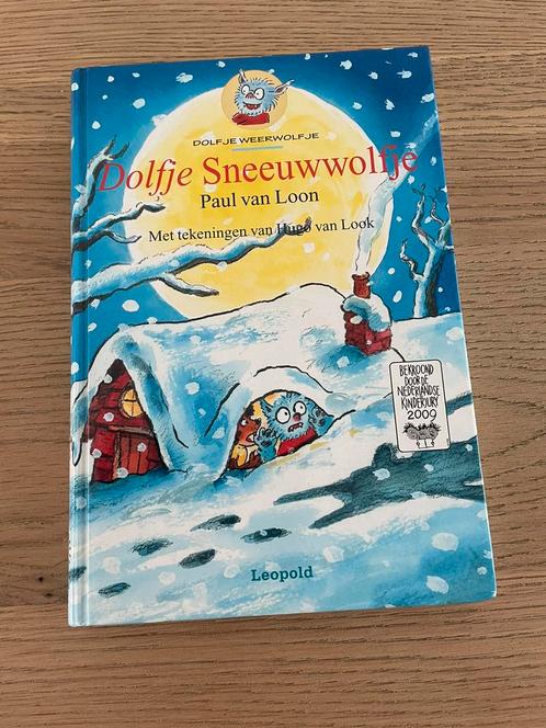 Paul van Loon - Dolfje Sneeuwwolfje, Boeken, Kinderboeken | Jeugd | onder 10 jaar, Zo goed als nieuw, Ophalen of Verzenden