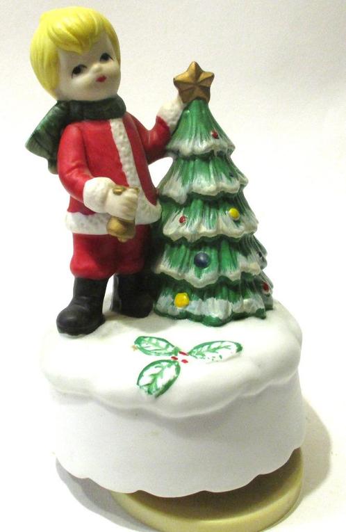Muziekdoos  Steenen figuur met kerstboom 16 cm hoog (werkend, Diversen, Kerst, Zo goed als nieuw, Ophalen of Verzenden