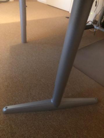Bureau EFFEKTIV van IKEA - afbeelding 5 Bureau EFFEKTIV van IKEA - afbeelding 5
