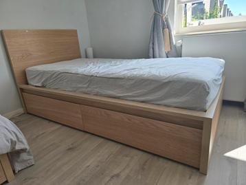 Malm bed X 2, Prijs per bed - afbeelding 2 Malm bed X 2, Prijs per bed - afbeelding 2