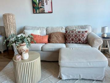 IKEA EKTORP 3-zitsbank + poef - afbeelding 1 IKEA EKTORP 3-zitsbank + poef - afbeelding 1