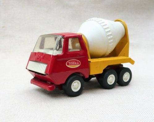 Tonka Cement mixer truck, schaal 1/50. staalplaat. 12,5 cm., Antiek en Kunst, Antiek | Speelgoed, Verzenden
