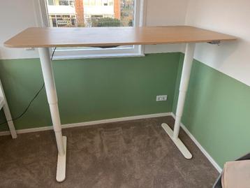Elektrisch zit sta bureau IKEA Bekant - afbeelding 2 Elektrisch zit sta bureau IKEA Bekant - afbeelding 2