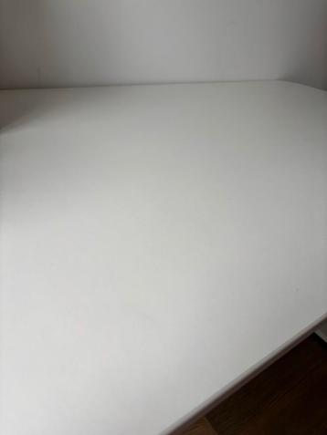 IKEA Bekant Bureau 160x80 - In hoogte verstelbaar - afbeelding 11 IKEA Bekant Bureau 160x80 - In hoogte verstelbaar - afbeelding 11