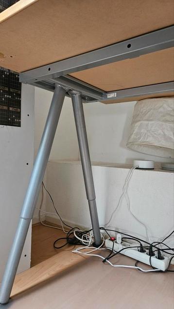 Ikea hoekbureau rechter hoek uit de Galant serie. - afbeelding 2 Ikea hoekbureau rechter hoek uit de Galant serie. - afbeelding 2