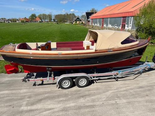 Spiegelsloep Tulip 740 Super compl. Uitst.st. Nieuwe kap., Watersport en Boten, Sloepen, Zo goed als nieuw, 10 tot 30 pk, 3 tot 6 meter