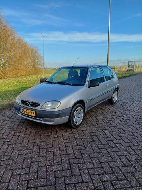 Citroen Saxo 1.1i 2001 Grijs, Auto's, Citroën, Particulier, Saxo, Centrale vergrendeling, Elektrische ramen, Radio, Trekhaak, Benzine