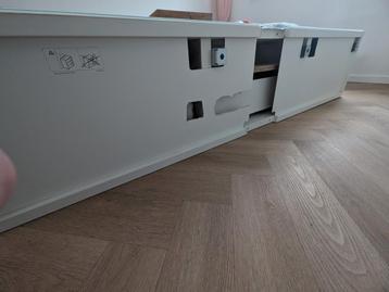 Ikea Besta kast - gebruikt, inclusief poten - afbeelding 6 Ikea Besta kast - gebruikt, inclusief poten - afbeelding 6