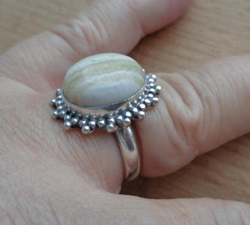 zilveren ring met streepagaat [599], Sieraden, Tassen en Uiterlijk, Ringen, Zo goed als nieuw, Dame, 17 tot 18, Zilver, Zilver