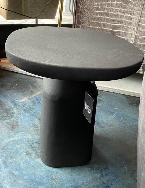 Side table Squand medium – black, Huis en Inrichting, Tafels | Bijzettafels, Nieuw, Vierkant, 45 tot 60 cm, Metaal of Aluminium