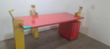 Uniek Memphis Stijl Bureau - afbeelding 2 Uniek Memphis Stijl Bureau - afbeelding 2