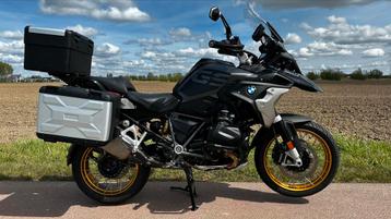 R 1250 GS FULL OPTION, triple black, alle pakketten, was 32K