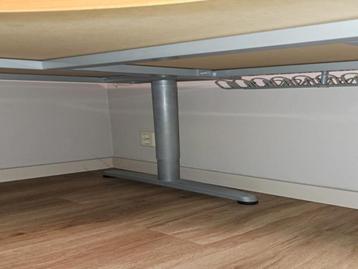 *bijna gratis* IKEA Effektiv hoekbureau - afbeelding 7 *bijna gratis* IKEA Effektiv hoekbureau - afbeelding 7