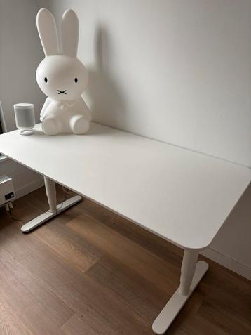 IKEA Bekant Bureau 160x80 - In hoogte verstelbaar - afbeelding 12 IKEA Bekant Bureau 160x80 - In hoogte verstelbaar - afbeelding 12