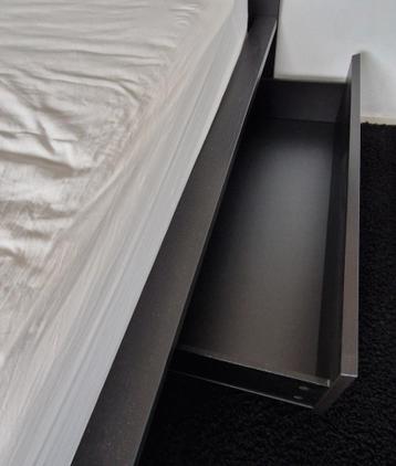 Ikea Bedframe MALM, met 2 bedlades, zwartbruin, 160x200 - afbeelding 2 Ikea Bedframe MALM, met 2 bedlades, zwartbruin, 160x200 - afbeelding 2