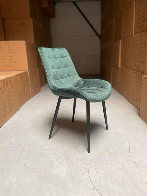 Mooie nieuwe velvet eetkamerstoel, nergens goedkoper!, Huis en Inrichting, Stoelen, Nieuw, Stof, Overige kleuren, Ophalen of Verzenden