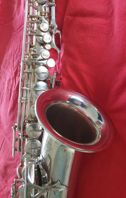 Mooie altsax Dolnet Universal verzilverd, Muziek en Instrumenten, Blaasinstrumenten | Saxofoons, Gebruikt, Alt, Ophalen