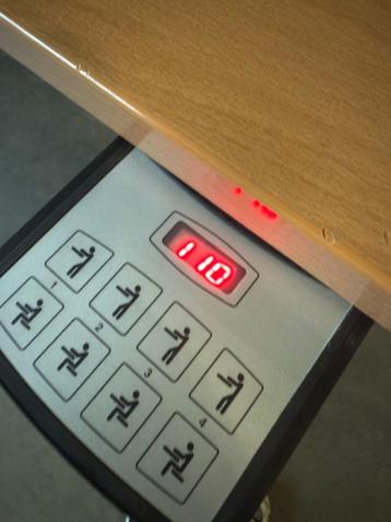 Werndl Electrische bureau 180x90xH65-110 cm, 10 stuks - afbeelding 7 Werndl Electrische bureau 180x90xH65-110 cm, 10 stuks - afbeelding 7