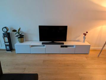 BESTA Tv meubel/kast met tv beugel (muurbevestiging of los) - afbeelding 2 BESTA Tv meubel/kast met tv beugel (muurbevestiging of los) - afbeelding 2