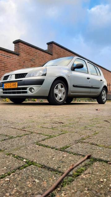 Renault Clio 1.2 16V 5DR 2002 Grijs