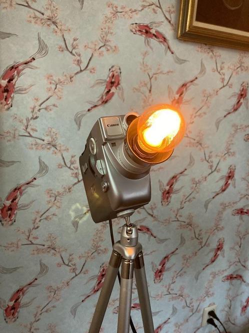 Unieke Super 8 lamp met uitschuifbaar statief en dimmer, Huis en Inrichting, Lampen | Tafellampen, Gebruikt, Minder dan 50 cm