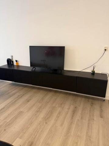 Zwarte IKEA Besta TV Kast - afbeelding 2 Zwarte IKEA Besta TV Kast - afbeelding 2