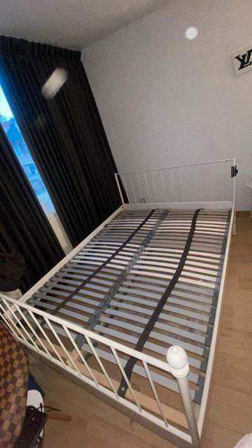 Ikea bed 140x200 wit spijlen . - afbeelding 3 Ikea bed 140x200 wit spijlen . - afbeelding 3